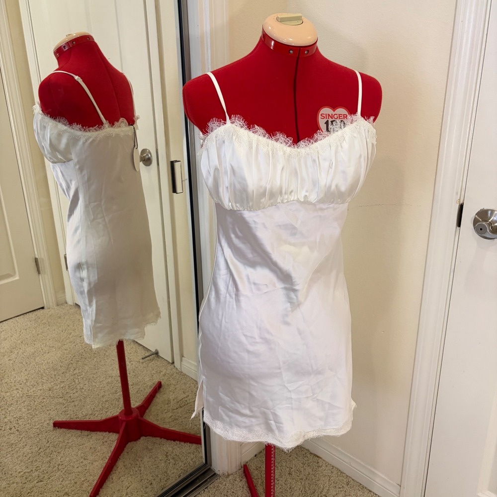RebelFlow White Satin Lace Trim Mini Dress Milkmaid Bust Bridal Medium